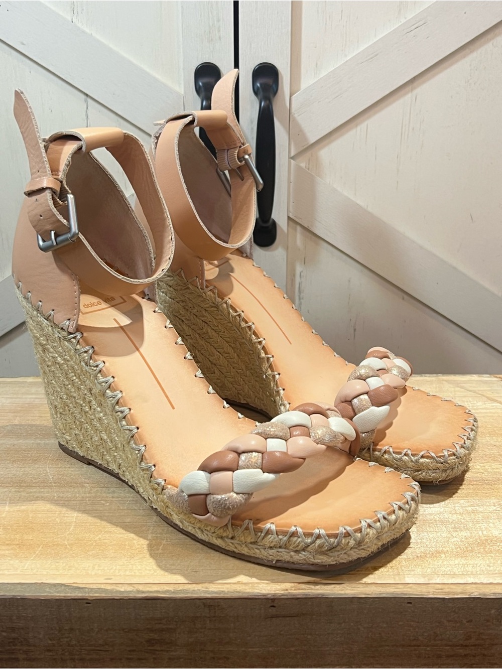 Dolce Vita Nilton Tan Leather Wedge Sandals Espadrille Ankle Straps Women size 9